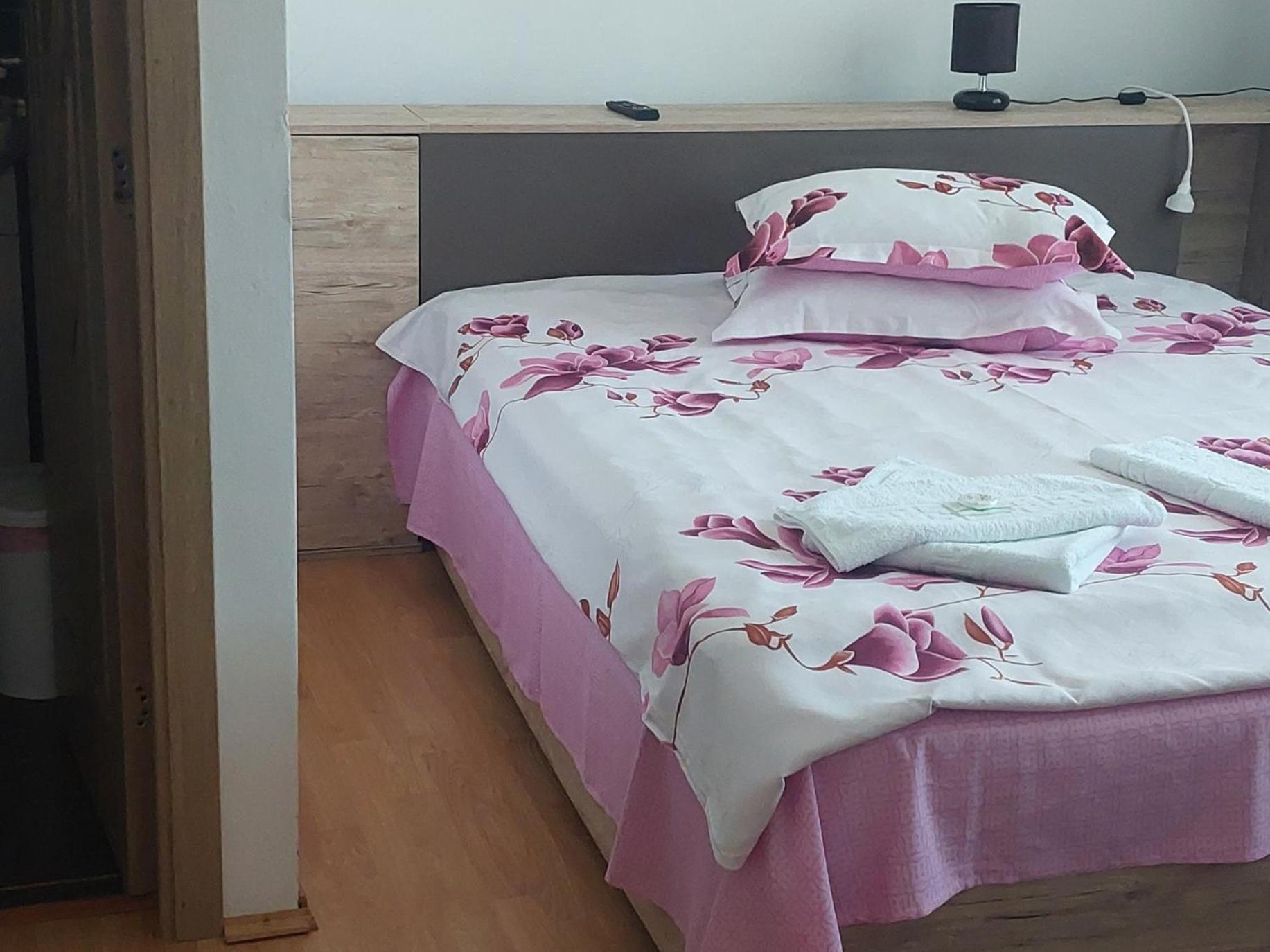 Pensiunea Happy Flowers Greci Exterior foto